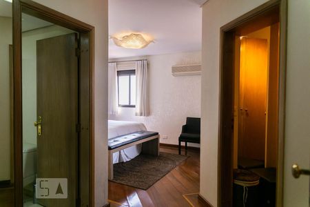 Apartamento à venda com 500m², 5 quartos e 4 vagas Apartamento à venda com 500m², 5 quartos e 4 vagasSuíte 4