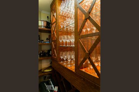 Apartamento à venda com 500m², 5 quartos e 4 vagas Apartamento à venda com 500m², 5 quartos e 4 vagasSaleta do bar