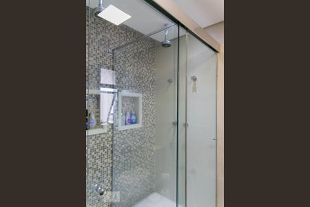 Apartamento à venda com 500m², 5 quartos e 4 vagas Apartamento à venda com 500m², 5 quartos e 4 vagasBanheiro da Suíte 1