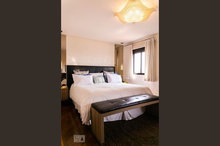 Apartamento à venda com 500m², 5 quartos e 4 vagas Apartamento à venda com 500m², 5 quartos e 4 vagasSuíte 4