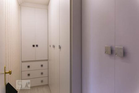 Apartamento à venda com 500m², 5 quartos e 4 vagas Apartamento à venda com 500m², 5 quartos e 4 vagasCloset da suíte 1