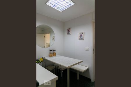 Apartamento à venda com 500m², 5 quartos e 4 vagas Apartamento à venda com 500m², 5 quartos e 4 vagasCozinha