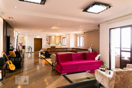 Apartamento à venda com 500m², 5 quartos e 4 vagas Apartamento à venda com 500m², 5 quartos e 4 vagasSala