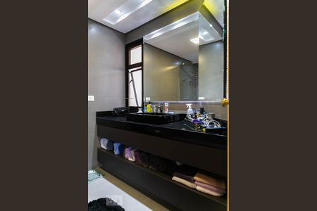 Apartamento à venda com 500m², 5 quartos e 4 vagas Apartamento à venda com 500m², 5 quartos e 4 vagasBanheiro da Suíte 3