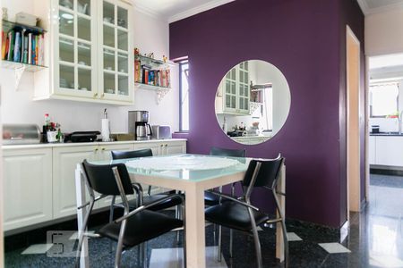 Apartamento à venda com 500m², 5 quartos e 4 vagas Apartamento à venda com 500m², 5 quartos e 4 vagasSala de Jantar