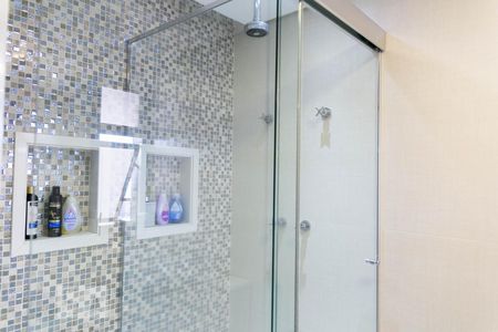 Apartamento à venda com 500m², 5 quartos e 4 vagas Apartamento à venda com 500m², 5 quartos e 4 vagasBanheiro da Suíte 1