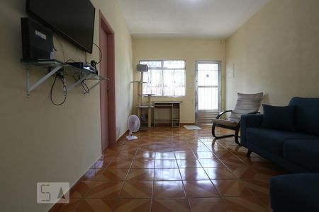 Sala de casa à venda com 5 quartos, 180m² em Jardim das Flores, Osasco