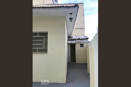 Área Externa de casa para alugar com 2 quartos, 85m² em Vila Baruel, São Paulo