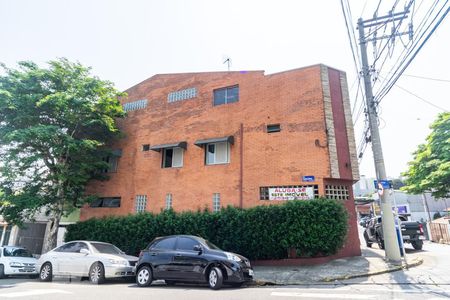 Casa para alugar com 330m², 3 quartos e 2 vagas Casa para alugar com 330m², 3 quartos e 2 vagasFachada