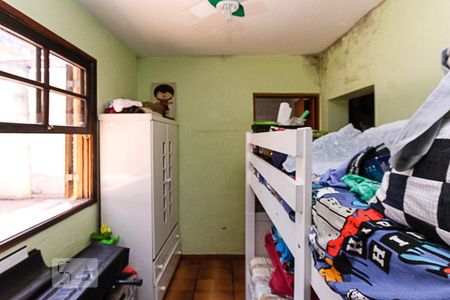 Casa à venda com 320m², 3 quartos e 2 vagasQuarto 02