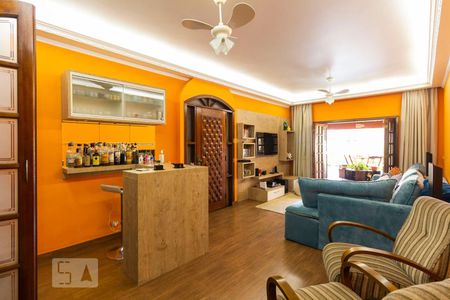 Sala de casa para alugar com 4 quartos, 180m² em Campo Belo, São Paulo