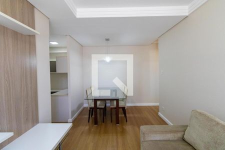 Sala de apartamento para alugar com 2 quartos, 55m² em Água Verde, Curitiba
