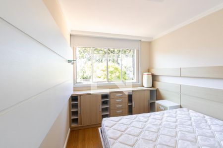 Quarto 2 de apartamento para alugar com 2 quartos, 55m² em Água Verde, Curitiba