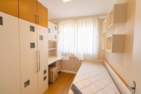 Quarto 1 de apartamento para alugar com 2 quartos, 55m² em Água Verde, Curitiba