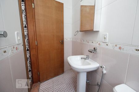 Casa à venda com 150m², 3 quartos e 2 vagasBanheiro