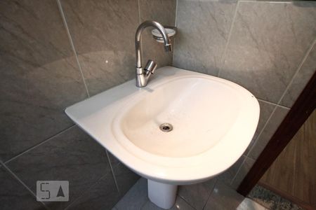 Casa à venda com 150m², 3 quartos e 2 vagasBanheiro