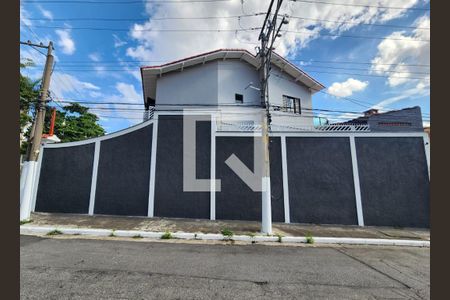 Casa à venda com 200m², 3 quartos e 6 vagasFachada
