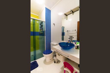 Casa à venda com 200m², 3 quartos e 6 vagasBanheiro da Suíte 1