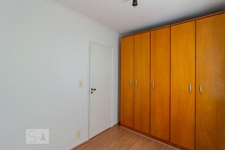 Quarto 2 de casa para alugar com 3 quartos, 150m² em Jardim Cordeiro, São Paulo