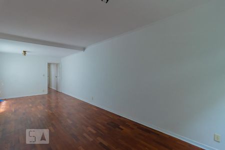 Sala de casa para alugar com 3 quartos, 150m² em Jardim Cordeiro, São Paulo