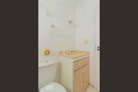 Casa à venda com 150m², 3 quartos e 2 vagas Casa à venda com 150m², 3 quartos e 2 vagasBanheiro