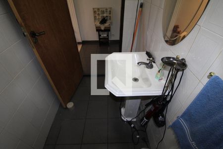 Lavabo de casa à venda com 3 quartos, 160m² em Vila Sabrina, São Paulo