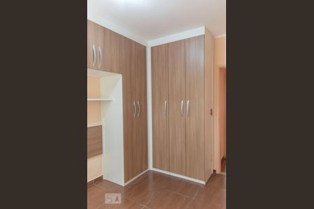 Apartamento à venda com 64m², 2 quartos e 1 vaga Apartamento à venda com 64m², 2 quartos e 1 vagaQuarto 2 - Armários