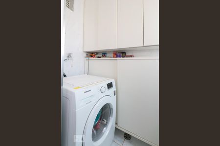 Apartamento à venda com 61m², 2 quartos e 1 vaga Apartamento à venda com 61m², 2 quartos e 1 vagaÁrea de serviço