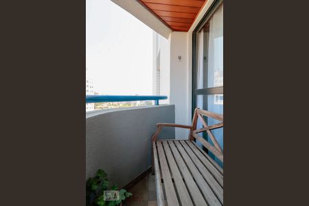 Apartamento à venda com 61m², 2 quartos e 1 vaga Apartamento à venda com 61m², 2 quartos e 1 vagaVaranda