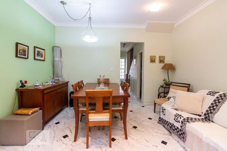 Sala de casa de condomínio à venda com 3 quartos, 166m² em Caxingui, São Paulo