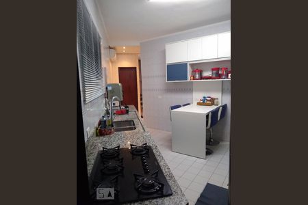 Apartamento à venda com 115m², 2 quartos e 3 vagas Apartamento à venda com 115m², 2 quartos e 3 vagasCozinha
