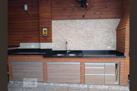 Apartamento à venda com 115m², 2 quartos e 3 vagas Apartamento à venda com 115m², 2 quartos e 3 vagasChurrasqueira