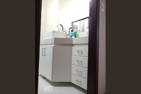 Apartamento à venda com 115m², 2 quartos e 3 vagas Apartamento à venda com 115m², 2 quartos e 3 vagasBanheiro