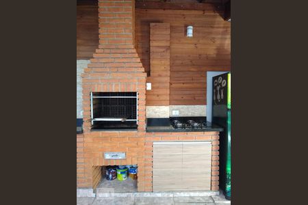 Apartamento à venda com 115m², 2 quartos e 3 vagas Apartamento à venda com 115m², 2 quartos e 3 vagasChurrasqueira