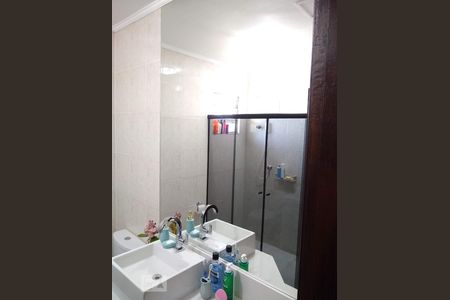 Apartamento à venda com 115m², 2 quartos e 3 vagas Apartamento à venda com 115m², 2 quartos e 3 vagasBanheiro