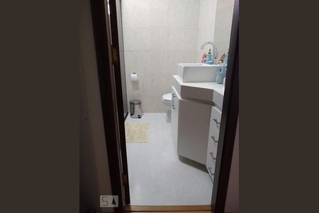 Apartamento à venda com 115m², 2 quartos e 3 vagas Apartamento à venda com 115m², 2 quartos e 3 vagasBanheiro
