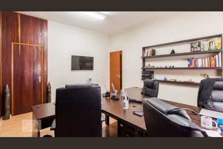 Casa à venda com 4 quartos, 170m² em Vila Mariana, São Paulo