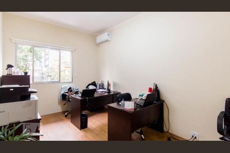 Casa à venda com 4 quartos, 170m² em Vila Mariana, São Paulo