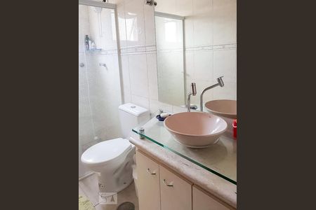 Banheiro de apartamento à venda com 2 quartos, 76m² em Gopoúva, Guarulhos