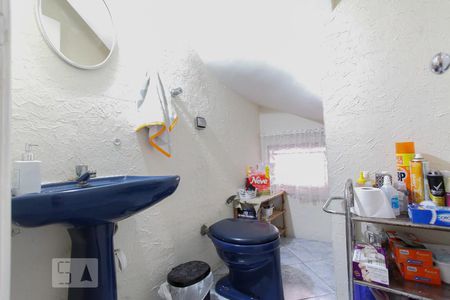 Lavabo  de casa à venda com 4 quartos, 250m² em Vila Fachini, São Paulo