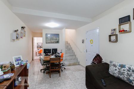 Sala de casa à venda com 4 quartos, 250m² em Vila Fachini, São Paulo