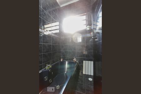 Casa à venda com 189m², 3 quartos e 2 vagasBanheiro da Suíte 2