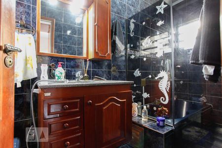 Casa à venda com 189m², 3 quartos e 2 vagasBanheiro da Suíte 2