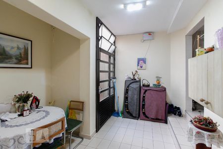 Casa à venda com 189m², 3 quartos e 2 vagasQuintal