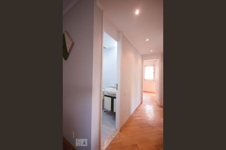 Corredor de apartamento à venda com 3 quartos, 83m² em Jardim Ampliação, São Paulo