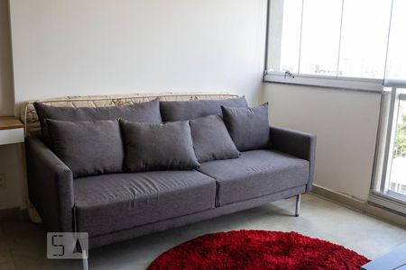 Sala de kitnet/studio para alugar com 1 quarto, 38m² em Campo Belo, São Paulo