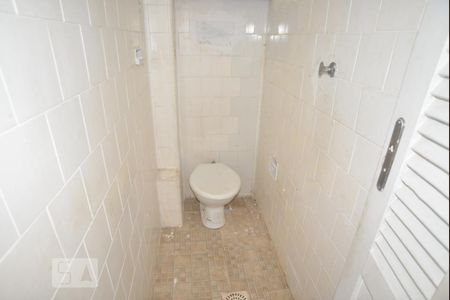 Banheiro de Serviço de apartamento para alugar com 2 quartos, 65m² em Humaitá, Rio de Janeiro