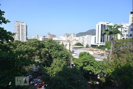 Apartamento para alugar com 65m², 2 quartos e sem vagaVista