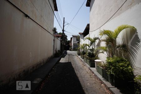 Casa de condomínio para alugar com 100m², 3 quartos e 1 vagaÁrea comum