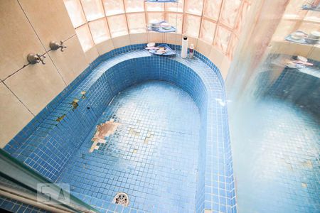 Casa à venda com 370m², 4 quartos e 3 vagasBanheiro Suíte 1